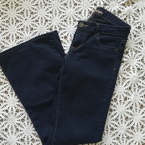 Kut from the Kloth Ali Fit and Flare Jeans - Picture 7 of 7